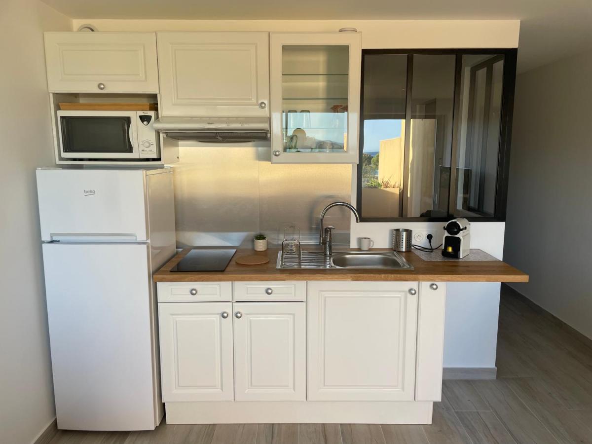 Appartement Pieds Dans L'Eau Vue Mer Bormes Les Mimosas Bormes-les-Mimosas Exterior foto